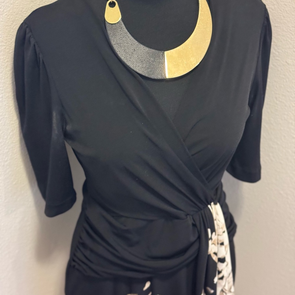 Donna Morgan Faux Wrap Dress Black White Stretch Sheath Size 8 - Picture 2 of 8